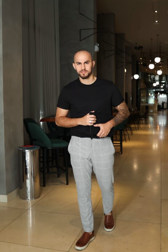 AJ e seu estilo elegante